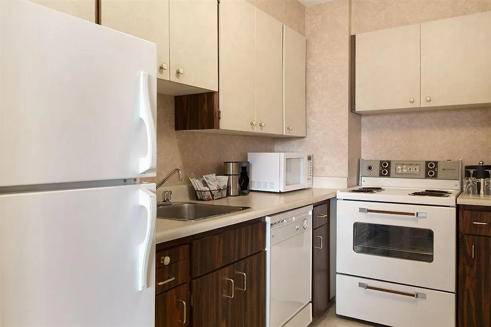 فانكوفر Coast Plaza Hotel And Suites كندا