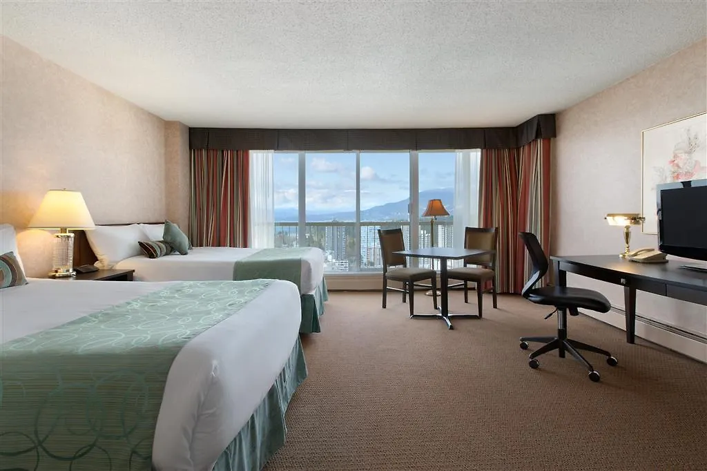 فانكوفر Coast Plaza Hotel And Suites كندا