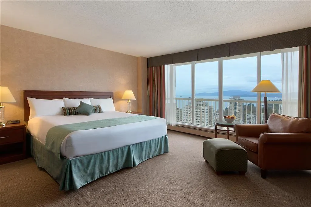 فانكوفر Coast Plaza Hotel And Suites